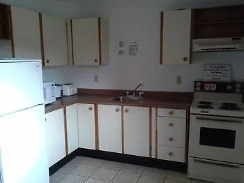 **  Croft Inn Motel Crofton Canada