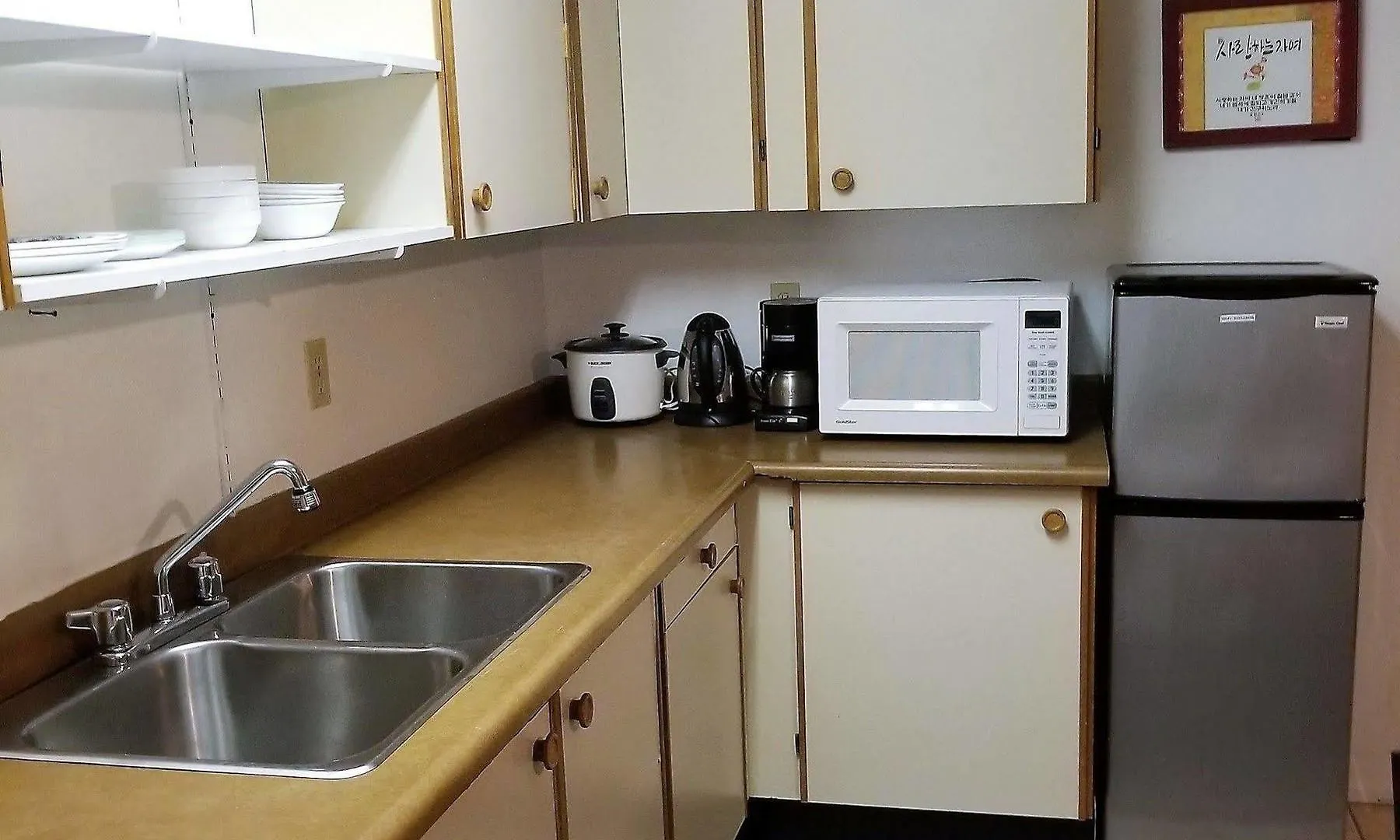 **  Croft Inn Motel Crofton Canada